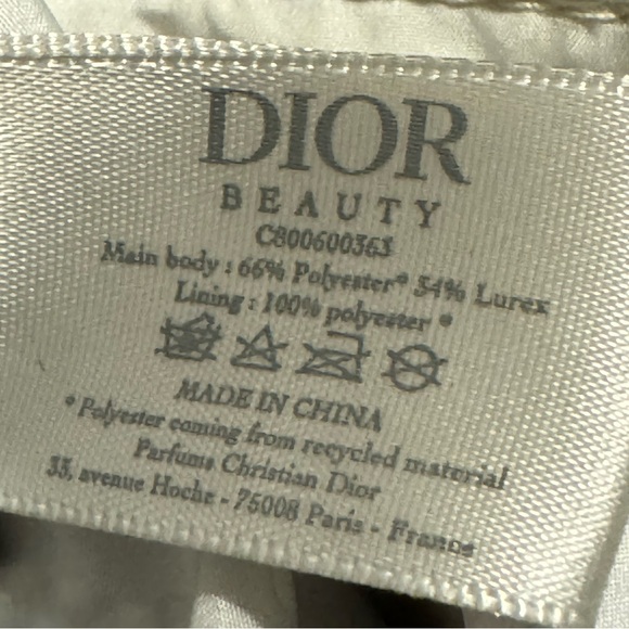 Dior repurposed makeup bag. Beautiful one! - Picture 5 of 5
